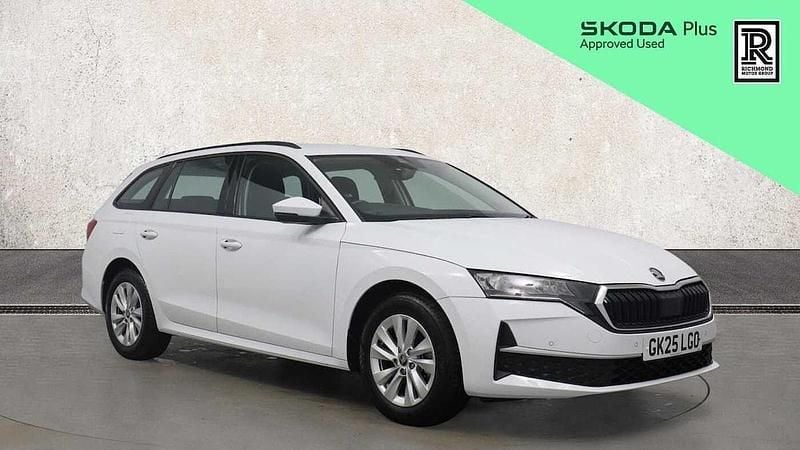 Used Skoda Octavia SE Technology 116 HP (85 kW) 2025 White Estate