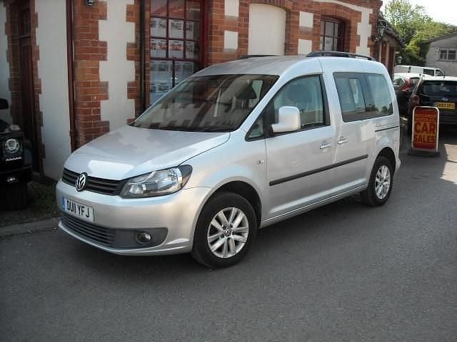Used VW Caddy Life 101 HP (74 kW) 2011 Silver MPV
