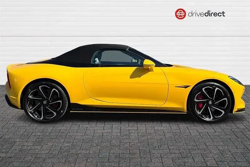 Ny MG Cyberster 375 kW (510 HK) 2026 Gul Cab
