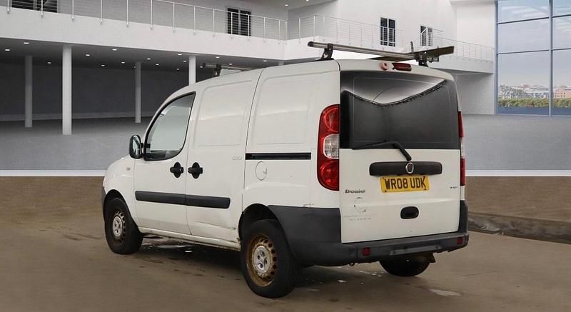 Used Fiat Doblò 2008 White MPV