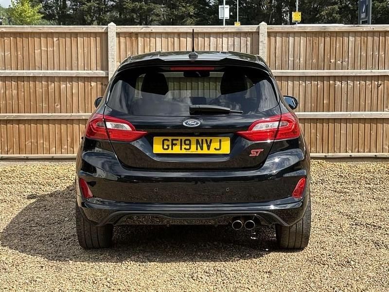 Used Ford Fiesta ST 200 HP (147 kW) 2019 Black Hatchback