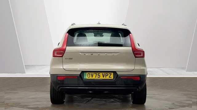 New Volvo EX40 Core 185 kW (252 HP) 2025 Other SUV