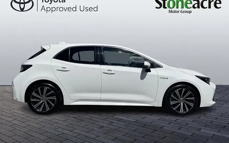 Used Toyota Corolla Design 140 HP (102 kW) 2026 Hatchback