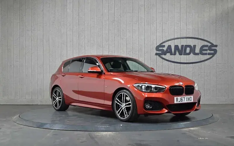 Usado BMW 118 Efficient Dynamics 150 HP (110 kW) 2019 Citadino