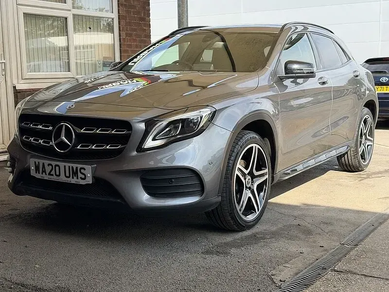 Used Mercedes GLA180 AMG line 120 HP (88 kW) 2020 Grey SUV