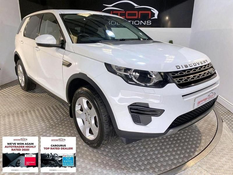 White Used 2015 Land Rover Discovery Sport SE SUV | £9,550 (Fair price) - Image 1/3