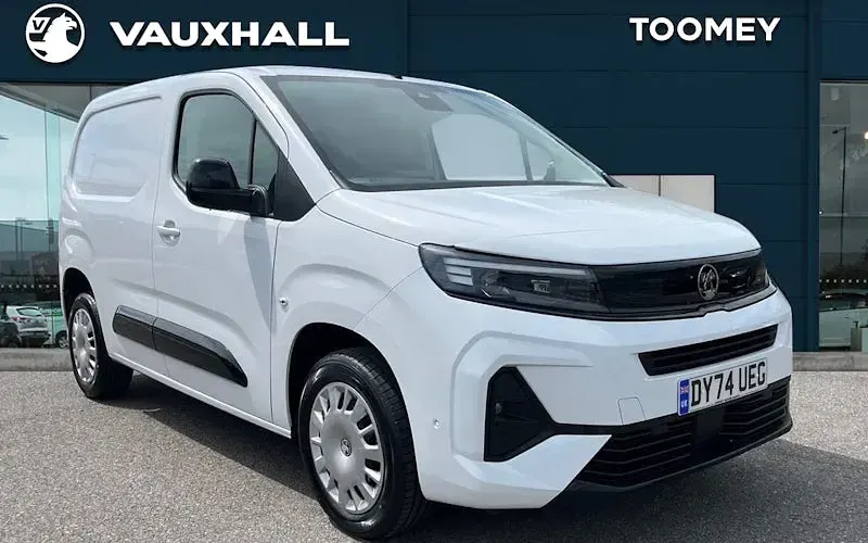 Used Vauxhall Combo 102 HP (75 kW) 2026 MPV