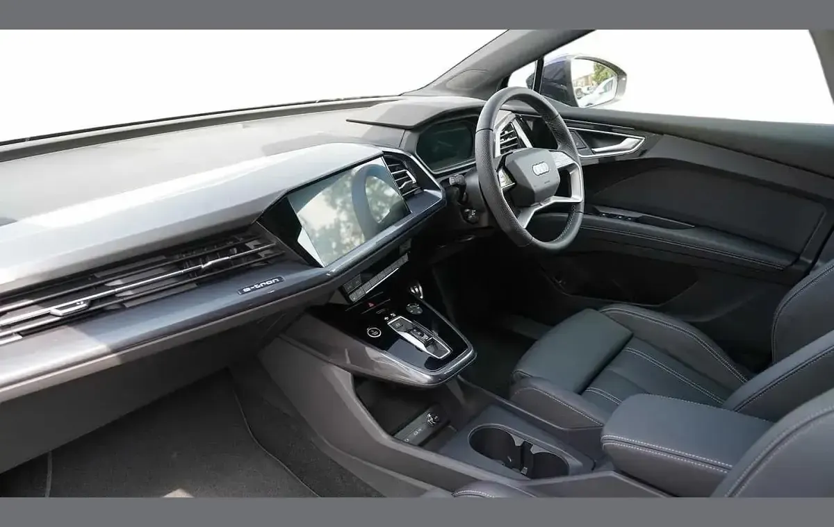 New Audi Q4 e-tron S-Line 206 kW (281 HP) 2026 Blue SUV
