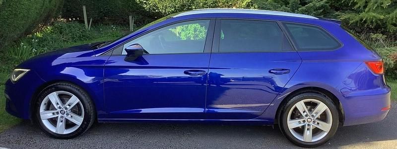 Begagnad Seat Leon FR 150 HK (110 kW) 2018 Blå Kombi