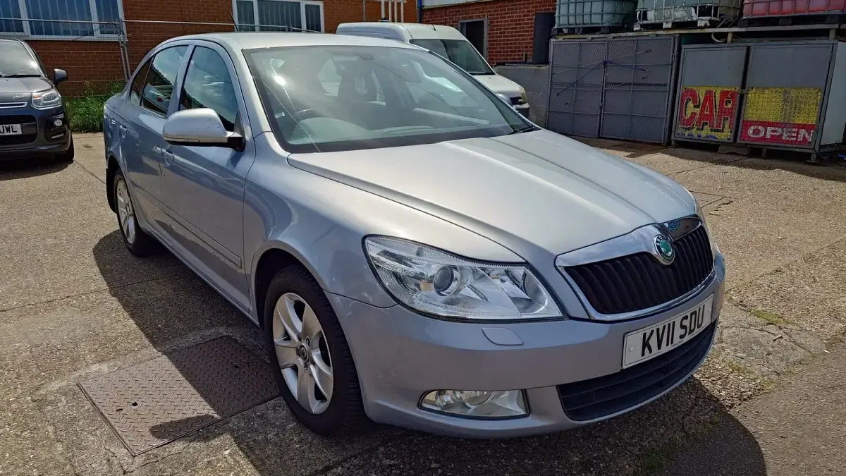 Used Skoda Octavia Elegance 2011 Blue Hatchback