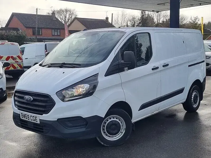 Used Ford Transit Custom 105 HP (77 kW) 2019 White Van