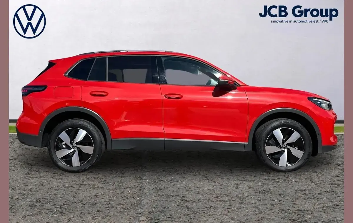 Used VW Tiguan Match 204 HP (150 kW) 2025 Red SUV