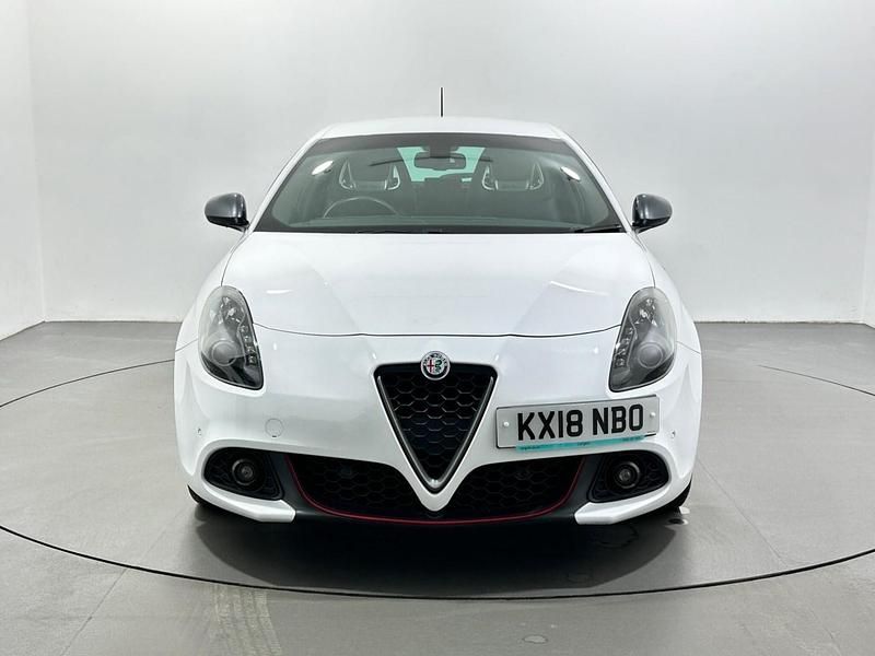 Used Alfa Romeo Giulietta Veloce 240 HP (176 kW) 2018 White Hatchback