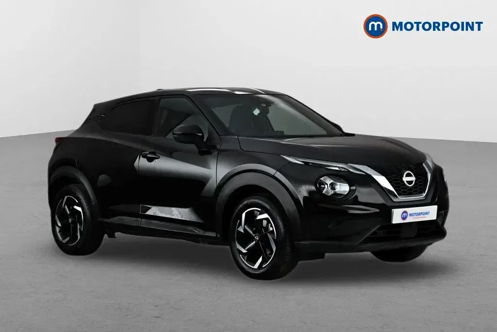 Begagnad Nissan Juke N-Connecta 114 HK (83 kW) 2023 SUV