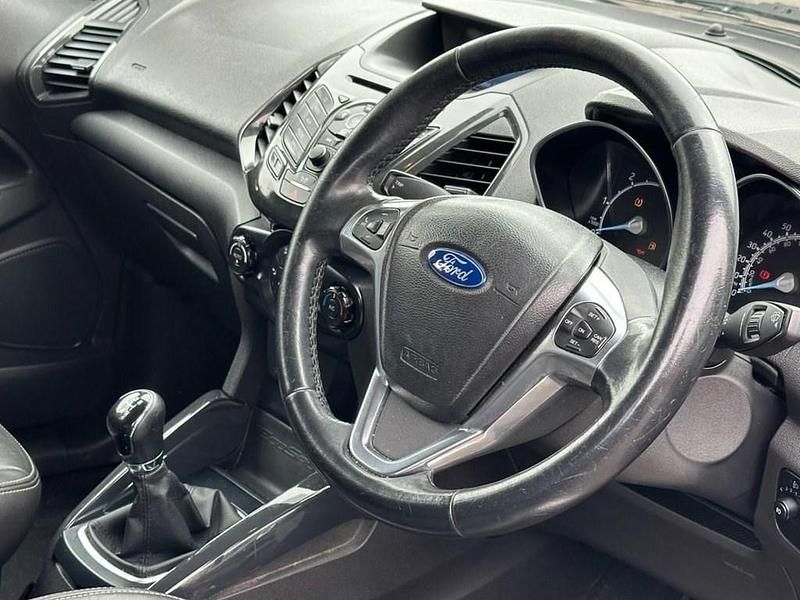 Used Ford Ecosport Titanium 95 HP (69 kW) 2016 Black SUV