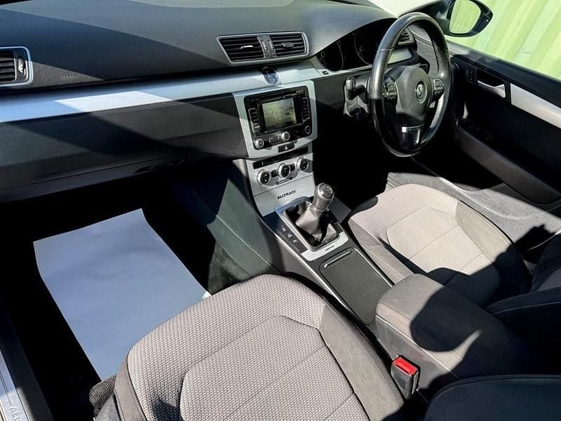 Used VW Passat 2014 White Estate