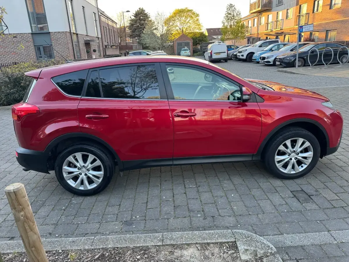 Usado Toyota RAV4 2013 Vermelho SUV