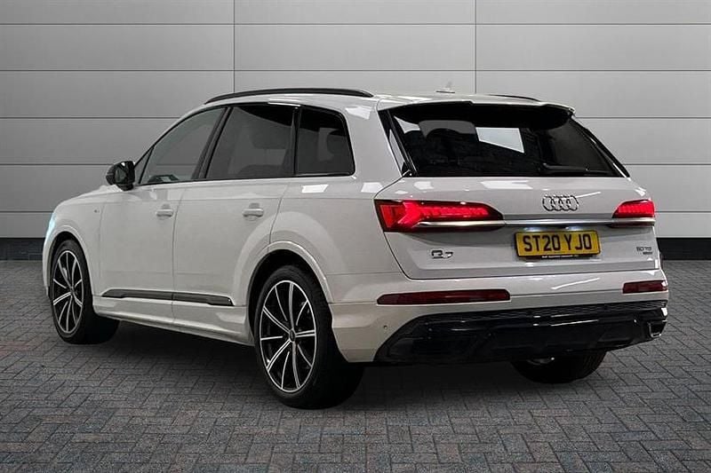 Used Audi Q7 Black Edition 286 HP (210 kW) 2020 Glacier white SUV