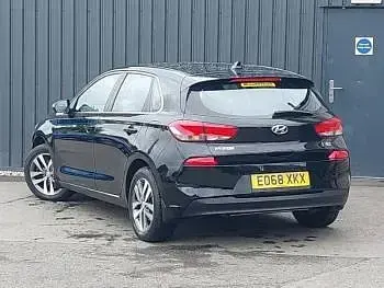 Used Hyundai i30 SE 120 HP (88 kW) 2018 Black Hatchback