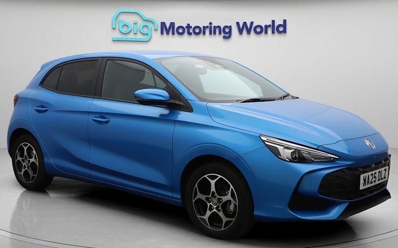 Blue New 2025 MG MG3 Trophy Hatchback | £16,300 (Fair price) - Image 1/4