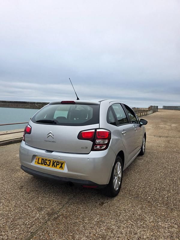 Begagnad Citroën C3 VTR Sport 2013 Silver Halvkombi