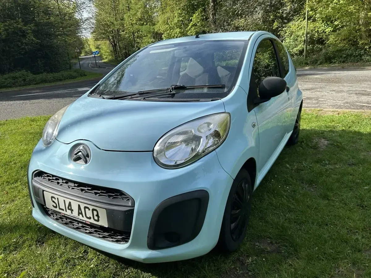 Usado Citroën C1 68 HP (50 kW) 2014 Azul Citadino