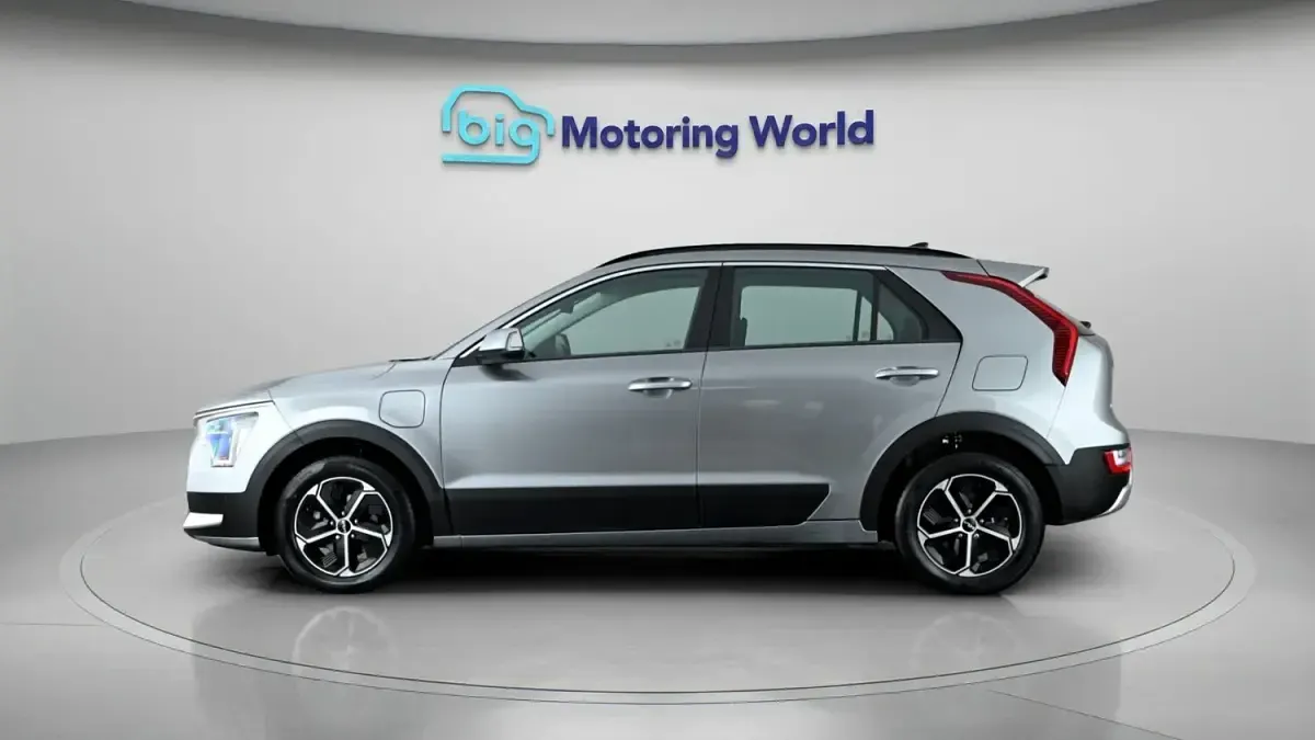 Used Kia Niro 180 HP (132 kW) 2024 Grey SUV