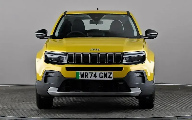 Used Jeep Avenger Altitude 114 kW (156 HP) 2024 Yellow SUV
