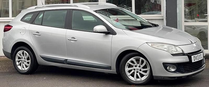Used Renault Mégane GrandTour Expression+ 110 HP (80 kW) 2013 Silver Estate