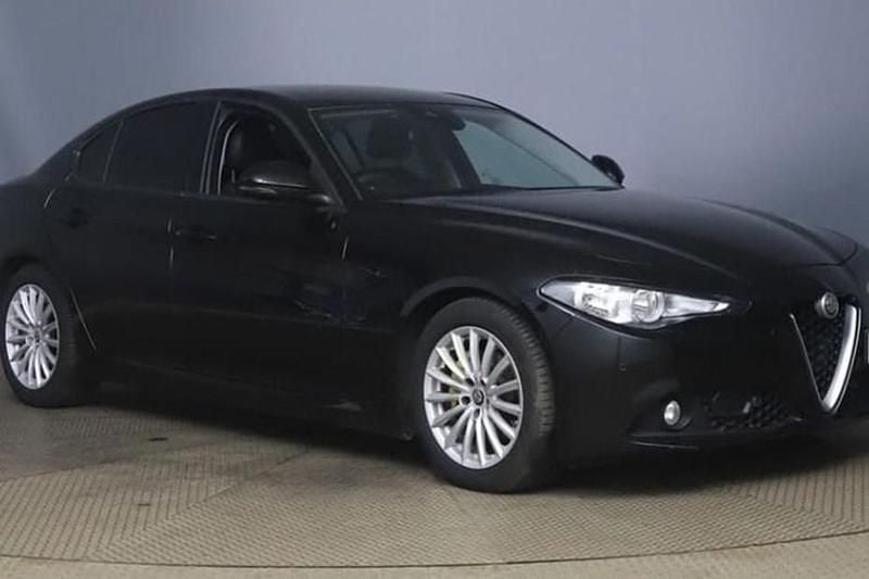Used Alfa Romeo Giulia Super 180 HP (132 kW) 2017 Sedan
