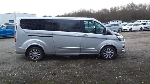 Used Ford Tourneo Custom 2021 Silver Van