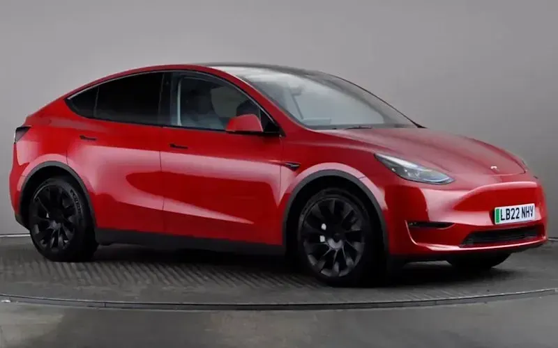 Used Tesla Model Y Long Range AWD 286 kW (389 HP) 2025 SUV