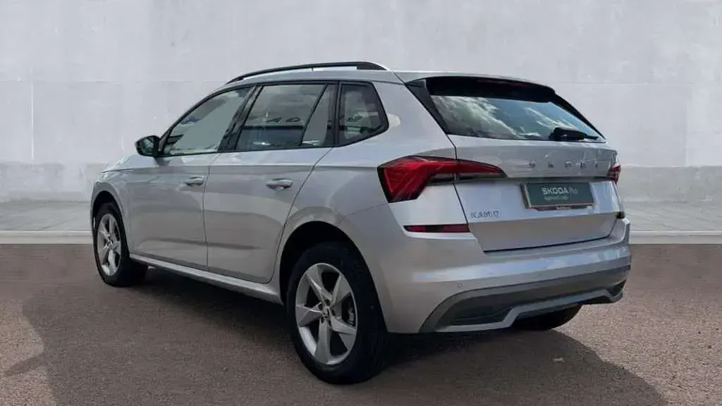 Used Skoda Kamiq SE 110 HP (80 kW) 2023 Silver SUV
