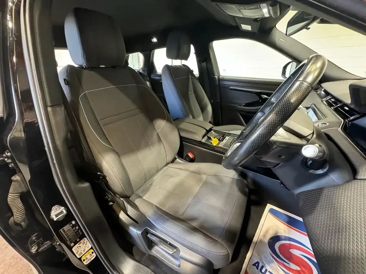 Used Land Rover Range Rover evoque R-Dynamic 152 HP (111 kW) 2019 Black SUV