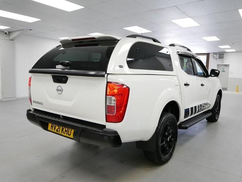 Begagnad Nissan Navara 190 HK (139 kW) 2021 Vit Pickup