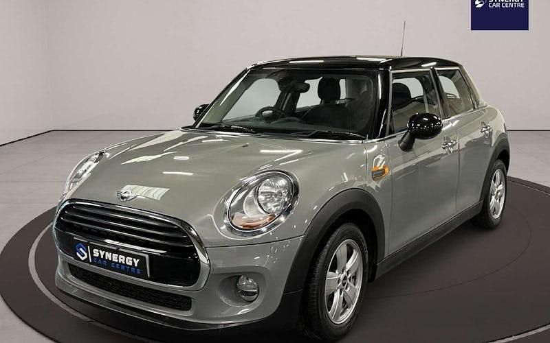 Used Mini Cooper Hatch 136 HP (100 kW) 2017 Hatchback