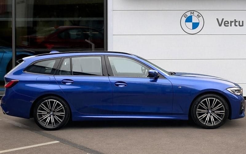 Used BMW 320 M Sport 184 HP (135 kW) 2022 Blue Estate