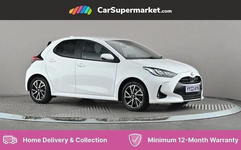 Used 2025 Toyota Yaris Hybrid Design Hatchback | £15,197 (Super price) - Image 1/4