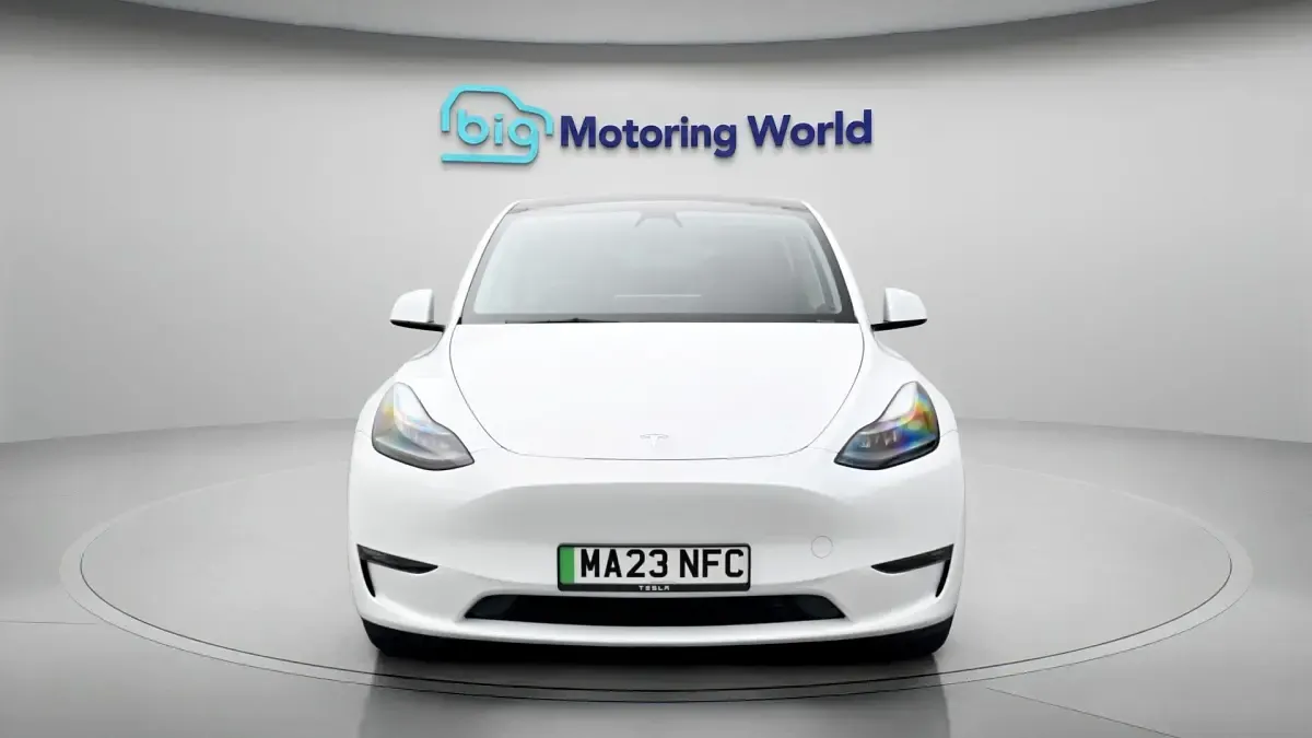 Used Tesla Model Y Long Range AWD 378 kW (514 HP) 2023 White SUV