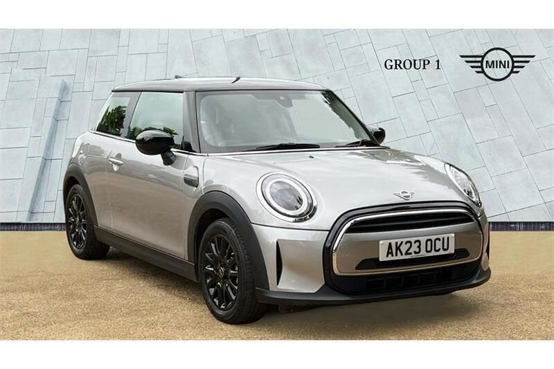 Silver Used 2023 Mini Cooper Classic Hatchback | £20,495 (Fair price) - Image 1/4