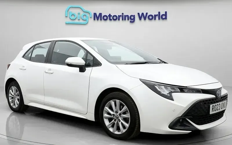 Used Toyota Corolla 140 HP (102 kW) 2023 Hatchback