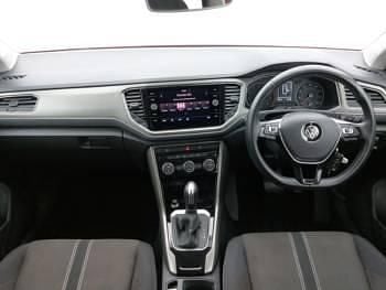 Used VW T-Roc SE 150 HP (110 kW) 2020 Red SUV