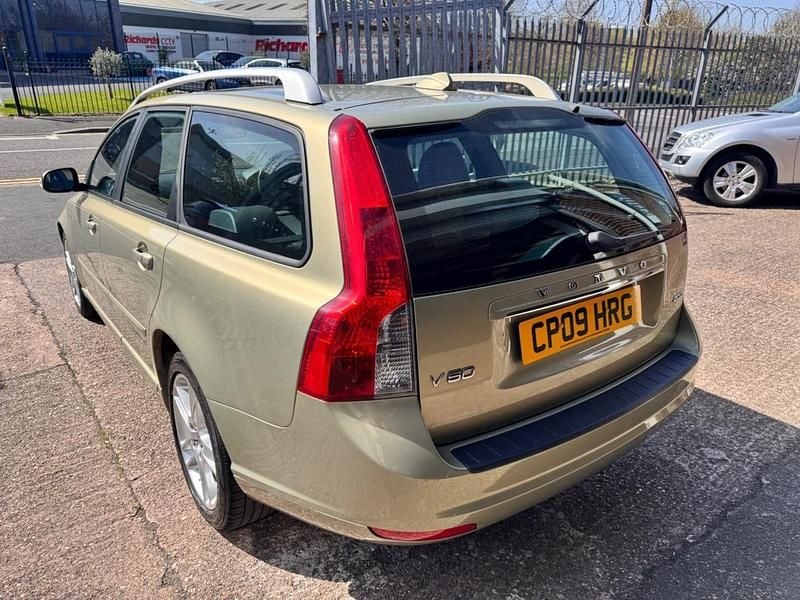 Used Volvo V50 SE Lux 2009 Green Estate