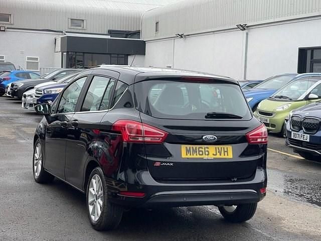 Usado Ford B-MAX Titanium 105 HP (77 kW) 2017 Preto Monovolume