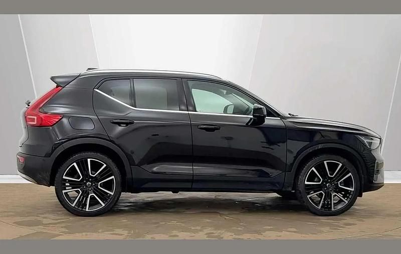 Used Volvo XC40 Ultra 194 HP (142 kW) 2025 Black SUV