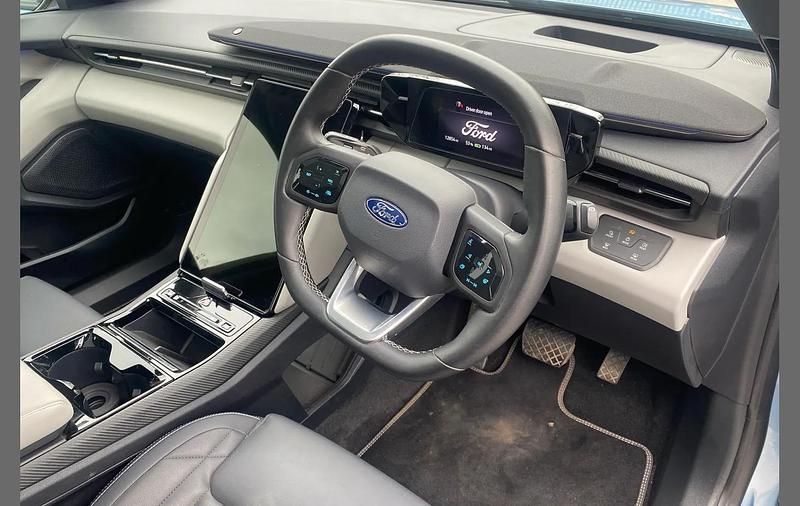 Used Ford Explorer Premium 210 kW (286 HP) 2025 Blue SUV