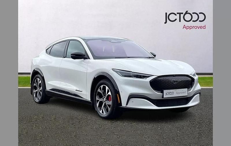 White Used 2022 Ford Mustang Mach-E Extended Range SUV | £27,000 (Expensive) - Image 1/4