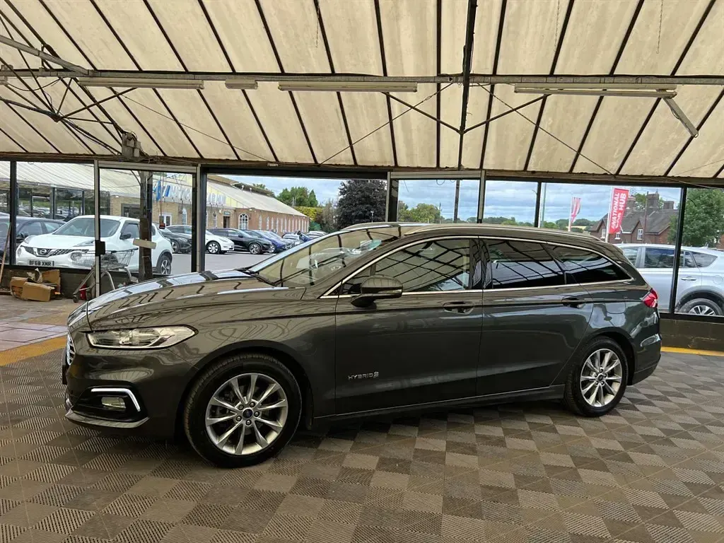 Used Ford Mondeo Titanium 187 HP (137 kW) 2019 Grey Estate