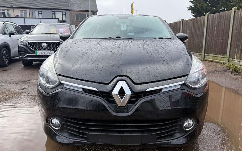 Used Renault Clio IV Dynamique 90 HP (66 kW) 2016 Hatchback