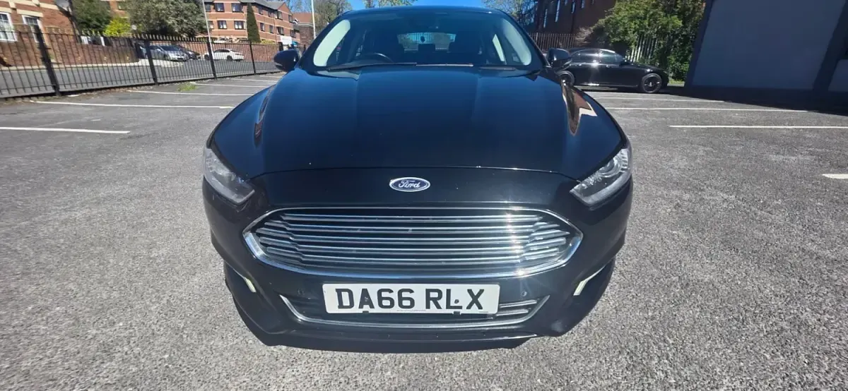 Usado Ford Mondeo Titanium 2016 Preto Citadino